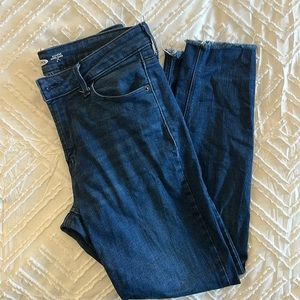 Old Navy RockStar Super Skinny Size 8